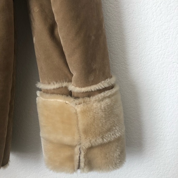 Woman’s Winter Fur Coat - Picture 5 of 6